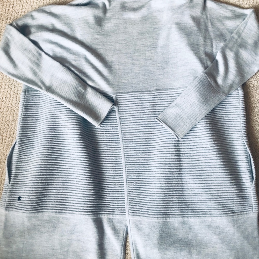 LULULEMON SIT IN LOTUS II Blue Reverse Cardigan